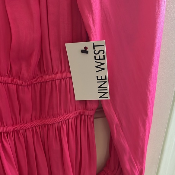 Ladies Pink Top - Picture 3 of 3